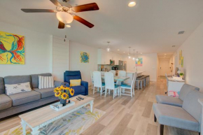 Steps across from Madeira Beach, heated pool- Luxury 3 bedrooms, 3 full bathrooms